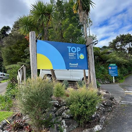 Russell Top 10 Holiday Park Екстериор снимка